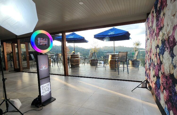Bathurst Photo Booth Hire Firecracker