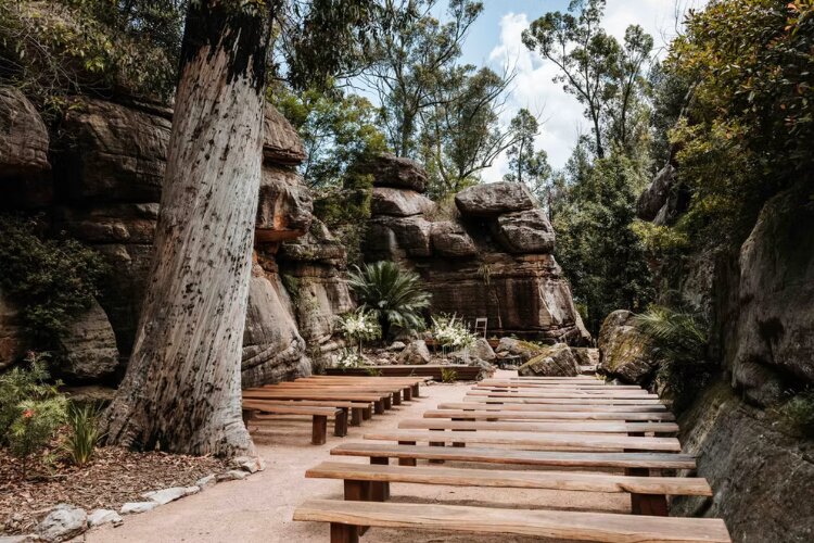 Bushland ceremony site surrounded by rocks at Kangaroo Valley Bush Retreat