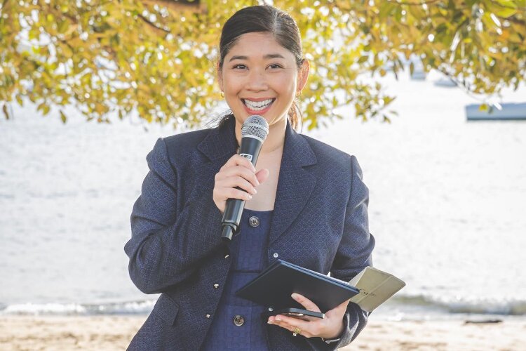 Celebrant MC Sydney Beverly