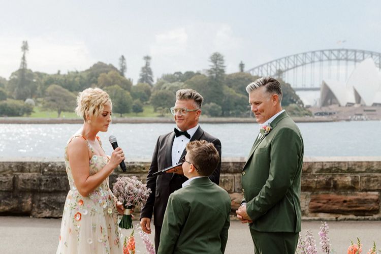 Eastern Suburbs celebrant & MC Paul Wheeler officiating a Sydney Harbour wedding