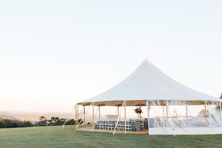 Hilltop wedding venue Maleny Retreat