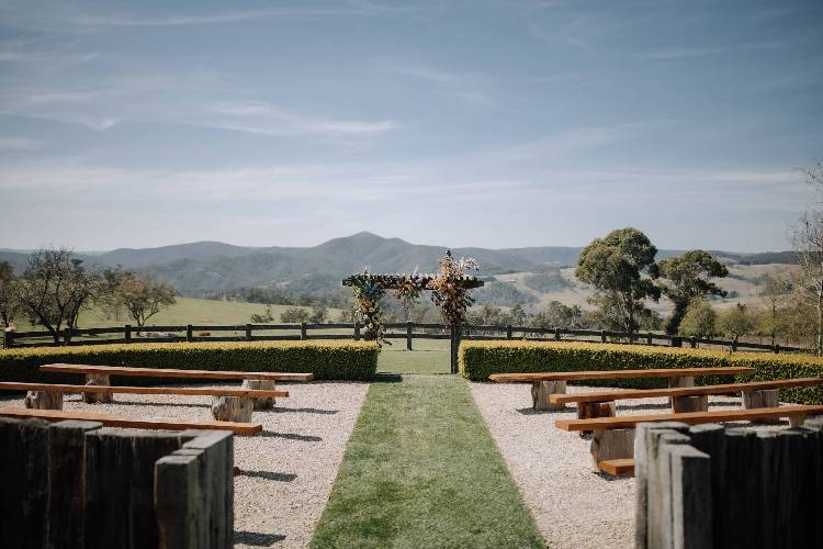 Wedding ceremony site with views of the Blue Mountains at Seclusions