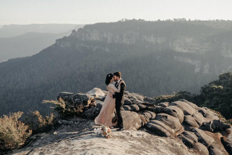 Olympian Rock Blue Mountains wedding photo location