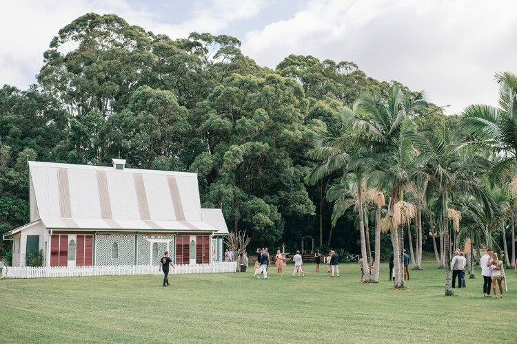 Pioneer Country QLD cheap weddings