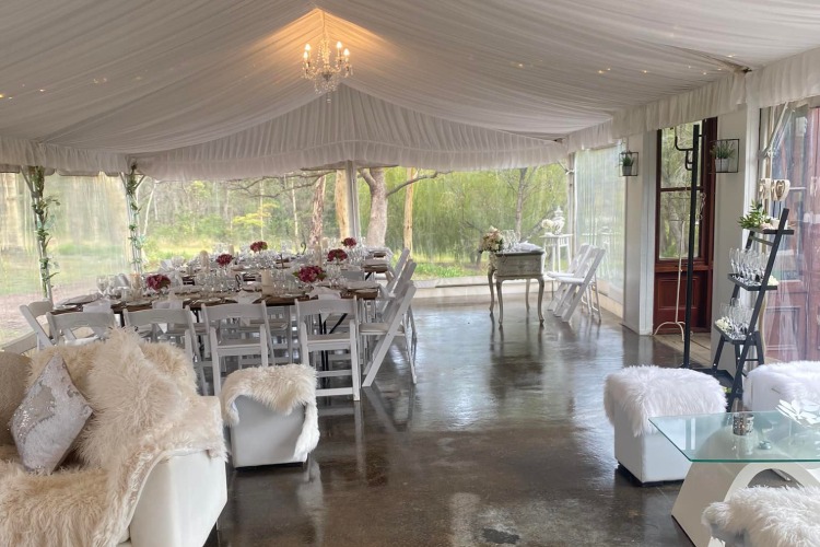 Small reception venue Scribbly Cottage