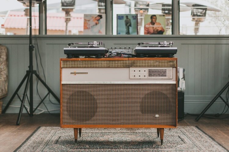 The Vintage Stylus Sydney Wedding DJ