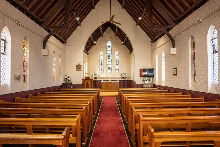 Traditional wedding ceremony venue at The Old St Thomas Chapel
