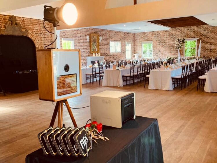 Vintage photo booth to hire in Wollongong NSW