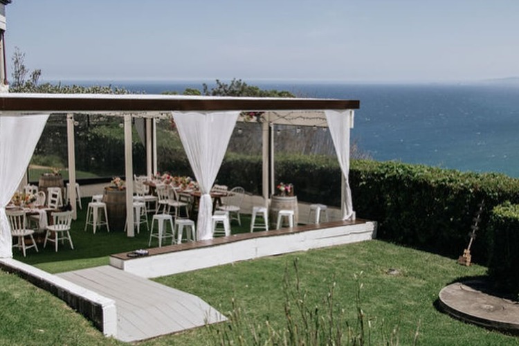 Wedding estate to hire under $75 per person in Bulli near Sydney