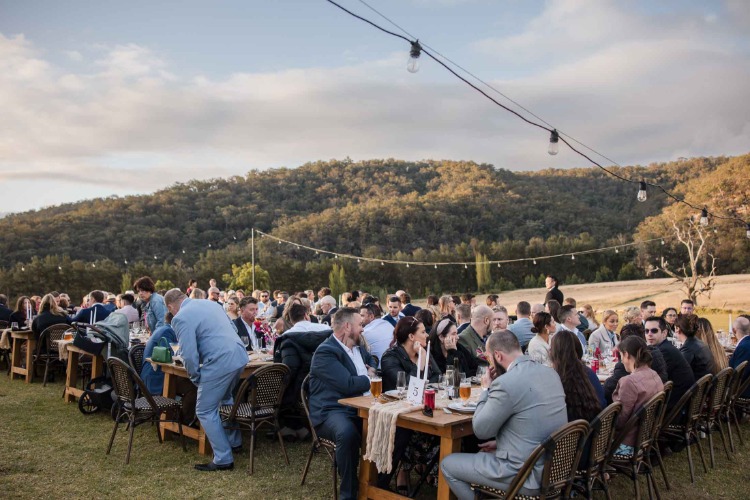 Weekend wedding escape surrounded by bushland in Leets Vale NSW