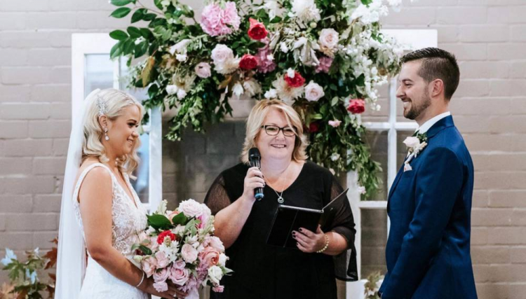 Ruth Matos is an affordable marriage officiant in Southern Sydney