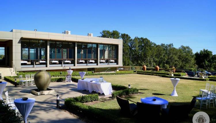 Bivianos is a seafood restaurant and wedding venue in Dural