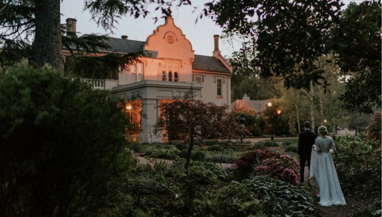 wedding venue with accommodation hopewood