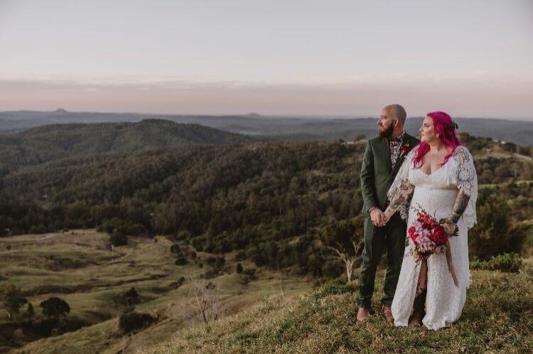 Dark and emotive wedding photos