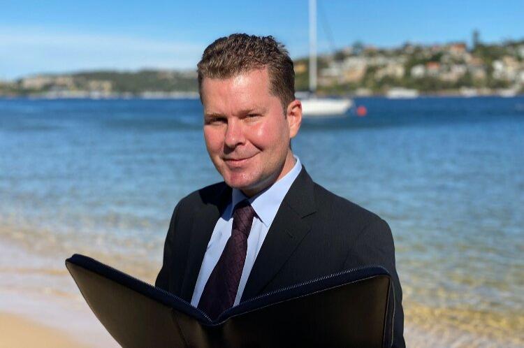 Mick Goldie Celebrant servicing Western Sydney weddings
