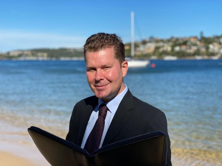 Mick Goldie Elopement Celebrant Sydney